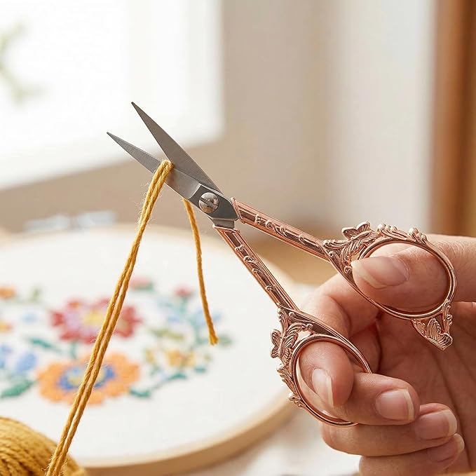 Crochet Scissors with Cover – Rose Gold Vintage Small Embroidery Scissors, Sharp Craft Scissors for Yarn Thread Sewing Needlework, Pretty Gift for Crocheter Quilter, 4.6 Inch