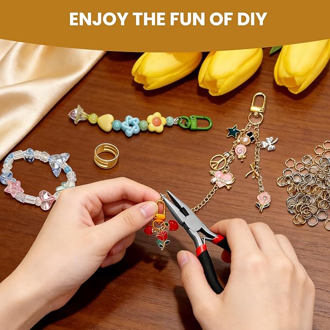 Aucscott DIY Keychain Making Kit with Charms for Girls, Aesthetic Personalized Lip Gloss Bracelet Earring Bag Charms Personalized Cute Keychains Craft Kit Gift for Teens, Besties, Friends & Birthday