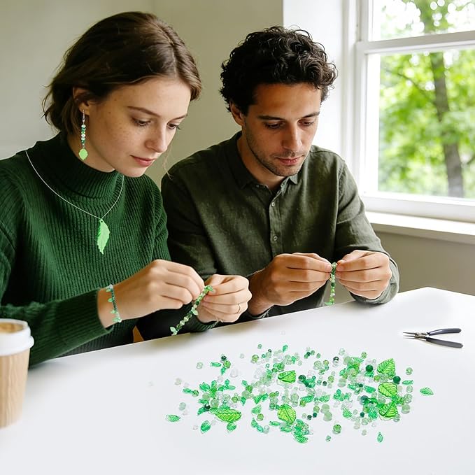 800Pcs Green Glass Beads for Plants Succulent Making and DIY Crafts Earrings Necklaces Bracelets Jewelry Making