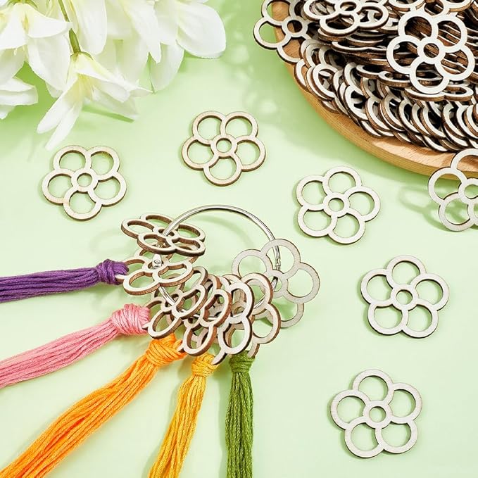 GORGECRAFT 100Pcs Flower Wood Thread Embroidery Floss Organizer Chips 1.54x1.5 Inch Cross Stitch Board Card Bobbins Holder with Floss Ring for Cross Cotton Thread Craft DIY Sewing Storage