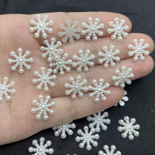 200Pcs Pearl Snowflakes Beads for Bracelet,Cute Flatback Resin Charms for Jewelry Making Bulk Decorations,DIY Phone Charms Beads,White Unique Aesthetic Beads for Crafts