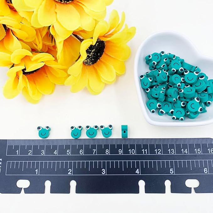 100Pcs Frog Polymer Clay Loose Spacer Beads, 10mm Cute Beads Charms for Women DIY Hair Clip Necklace Bracelet Jewelry Earring Handmade Craft Making