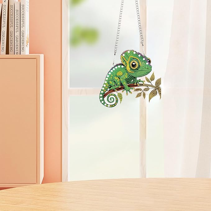 AiYuanzsh Diamond Painting Kits Hanging Pendant, Animal Chameleon Diamond Art Hanging Sign DIY Special Shaped Crystal Pendant Ornaments for Door Wall Window Home Xmas Halloween Decor