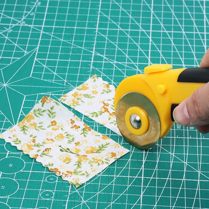 AUTOTOOLHOME 45mm Rotary Cutter Automatic Fabric Cutter Quick Change Blades with Safety Lock for Quilting, Sewing, Crafts, 10pcs Titanium Replacement Blades