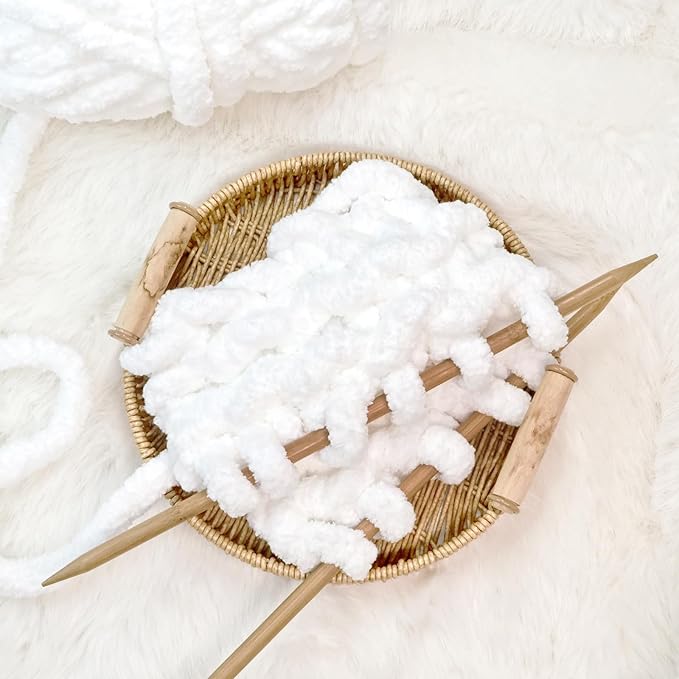 White Chunky Chenille Yarn for Crocheting Bulky Thick Fluffy Yarn for Knitting,Super Bulky Hand Blanket, Soft Plush Yarn Crochet Carpet/Scarf/Cushion/ 8 Jumbo Pack(63.76oz/197.68yd