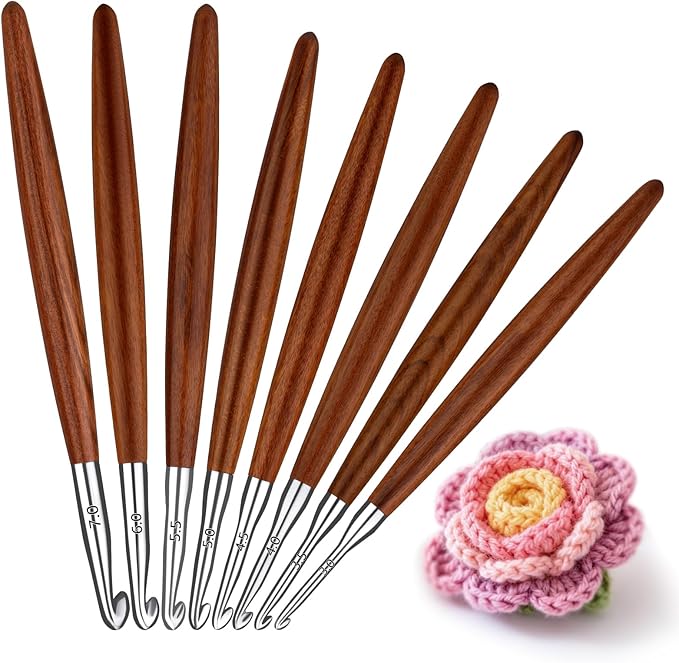 Lunarm 8 Pack Crochet Hooks Set, Ergonomic Aluminum Crochet Hooks with Wood Handle for Arthritic Hands DIY Craft Knitting Dolls, Bouquets, Blankets, Hats, Gloves from Various Yarns - Size 3mm-7mm