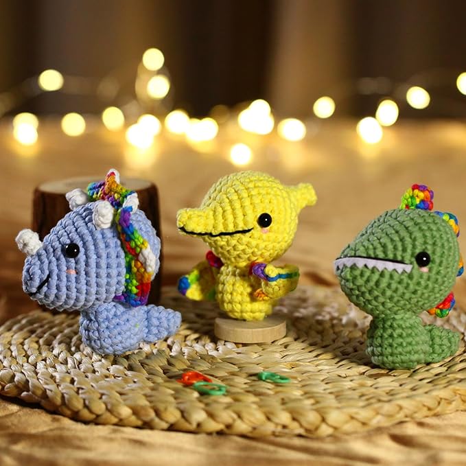 Crochet Kit for Beginners Adults - 3pcs Dinosaur Starters Crochet Kit, Beginners Crocheting Kitting for Adults Teen, DIY Craft Gifts with Crochets Yarns, Hook, Step-by-Step Video, Instruction