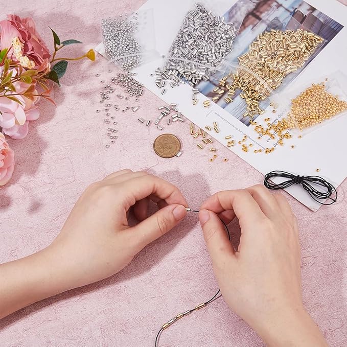 DICOSMETIC 2016Pcs DIY Morse Code Bracelet Bead Kit 4 Styles 2000Pcs Plastic Bead Bulk 4.36 Yards Waxed Cotton Cord 16Pcs Code Decoding Card Adjustable Braided Bracelets Necklaces Kit for Adult