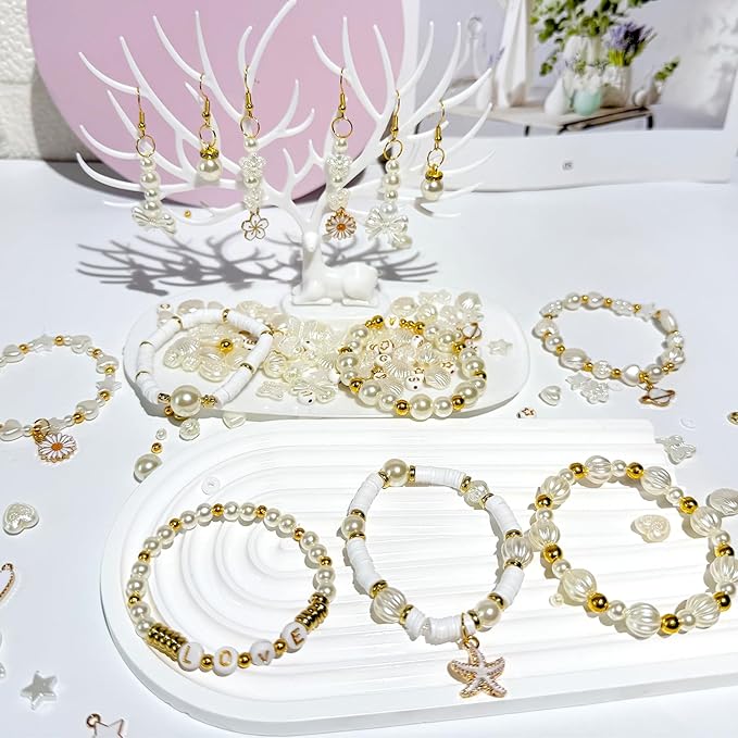 1680pcs Assorted Pearl Beads Bracelet Making Kit, Flower Bow Butterfly Star Heart Cly Bead Letter Gold Spacer Bead Kawaii Aesthetic Acrylic Cute Beads Charms for Jewelry Bracelet Making DIY Necklace
