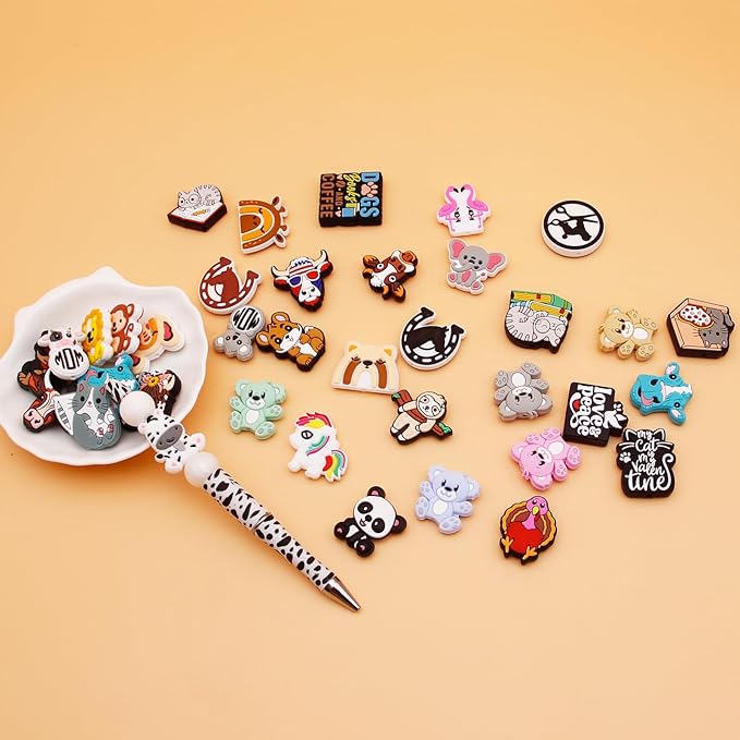 40 PCS Silicone Focal Beads for Pens Cute Animal DIY Pens Making Kit Beads Charms Bulk Assorted Shaped Silicone Beads Charms for Keychain Making Bracelet Necklace Handmade Crafts（Animal）