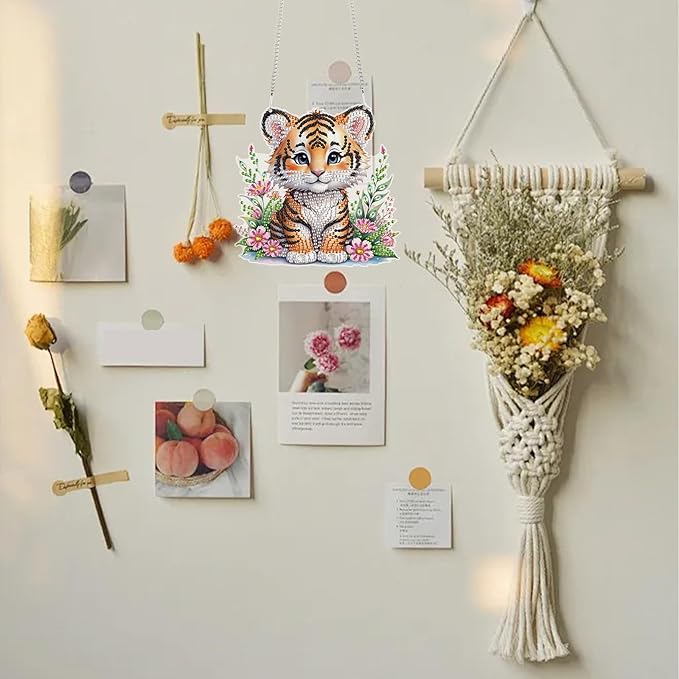 TDFERAN Diamond Painting Pendant Tiger Diamond Art Ornaments Animal Pendants Diamond Art Hanging Sign Onament Wall Hanging in Living Room Dorridor Diamant Art Decorations Ornaments Painting Signs