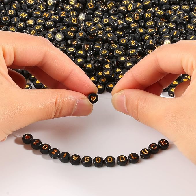 Yochus 1000pcs Black Mixed Round Acrylic Beads 4x7mm Gold Alphabet Number Heart Shape Bead for Jewelry Making and DIY Bracelets