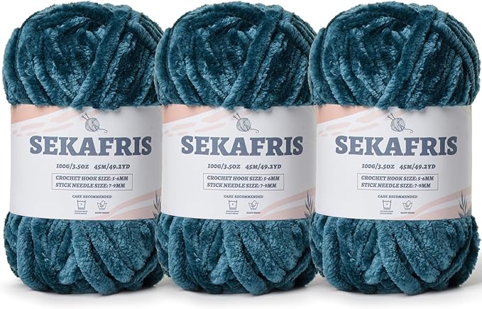 Fuzzy Chunky Chenille Yarn for Crocheting，Soft Plush Yarn for Hand Knitting，Bulky 3x100g（3x49.2 yd） Baby Blanket Yarn for Crocheting Amigurumi Yarns，Crochet Fluffy Velvet Yarns (Sapphire Blue)