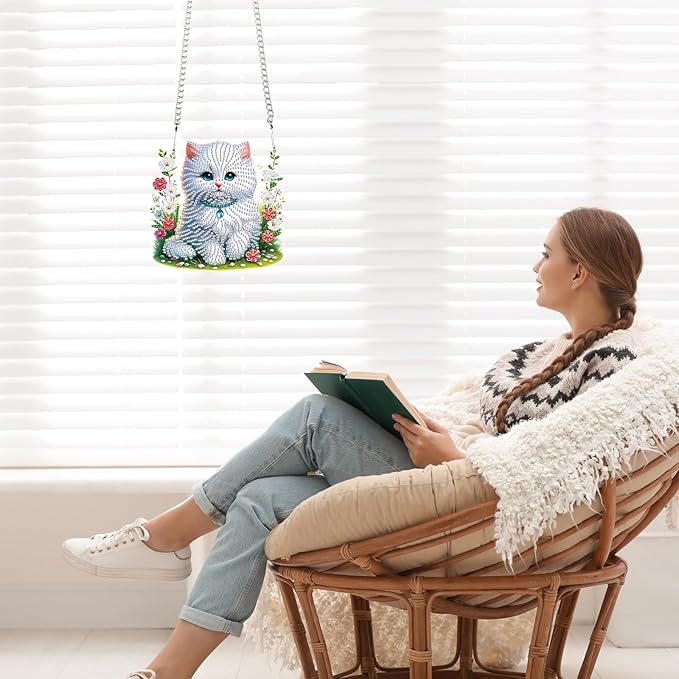 White Cat Diamond Painting Hanging Kit, 5D DIY Acrylic Diamond Art Pendant with Special Shaped Rhinestones, Stained Glass Style Wall, Door or Window Decoration, Handmade Craft Gift for Adults
