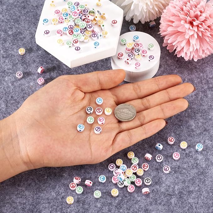 200Pcs Peace Sign Acrylic Beads Opaque White Flat Round Beads Random Colorful Symbol Acrylic Spacer Beads for DIY Necklace Bracelet Earring Jewelry Crafts Making Hole 1.6mm