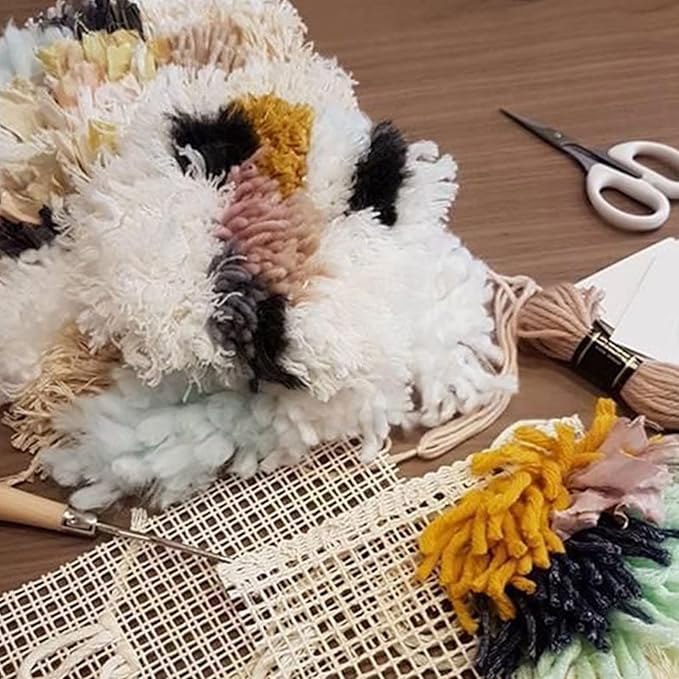 Blank Rug Hooking Mesh, Wooden Handle Crochet Mesh Fabric, Household DIY Hand Made Crocheting Carpet Rug Knitting Mesh Cloth Accessory Tools for DIY (Mesh Cloth 50cm + Wooden Handle Crochet Hook)