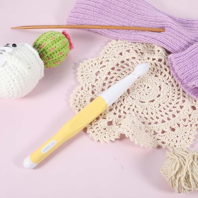 20mm Large Size Crochet with Ergonomiv Handle, Long Rubber Handle Crochet Hook, Knitting Giant Crochet Hooks for Chunky Yarn, Scarf, DIY, Wool Products(20mm)