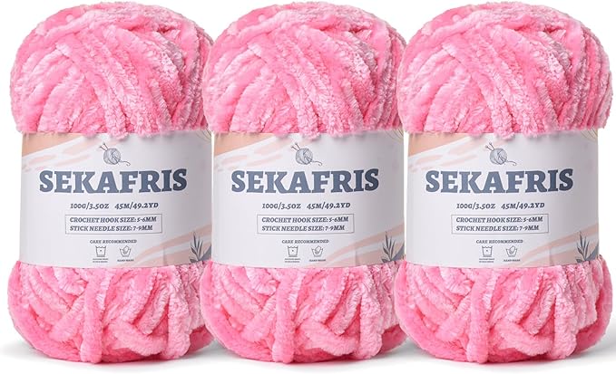 Fuzzy Chunky Chenille Yarn for Crocheting，Soft Plush Yarns for Hand Knitting，Bulky 3x100 g（3x49.2 yd） Baby Blanket Yarn for Crocheting Amigurumi，Crochet Fluffy Velvet Yarns(Pink)