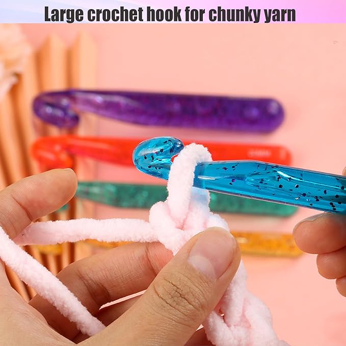 BsHooker 13 Size Crochet Hooks Set,Plastic Crystal Crochet Hook with Case,Large Crochet Hooks for Chunky Yarn Ergonomic Knitting Needles Crochet Needle for Beginners and Crocheting Yarn,3.0mm -25mm