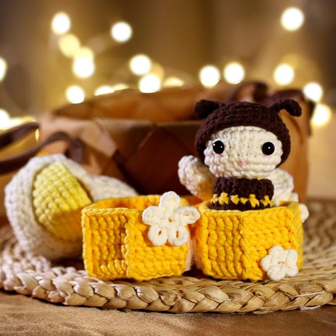 Crochet Kit for Beginners Adults - Bee Grow Up Starters Crochet Kit, Beginners Crocheting Kitting for Adults Teen, DIY Craft Gifts with Crochets Yarns, Hook, Step-by-Step Video, Instruction