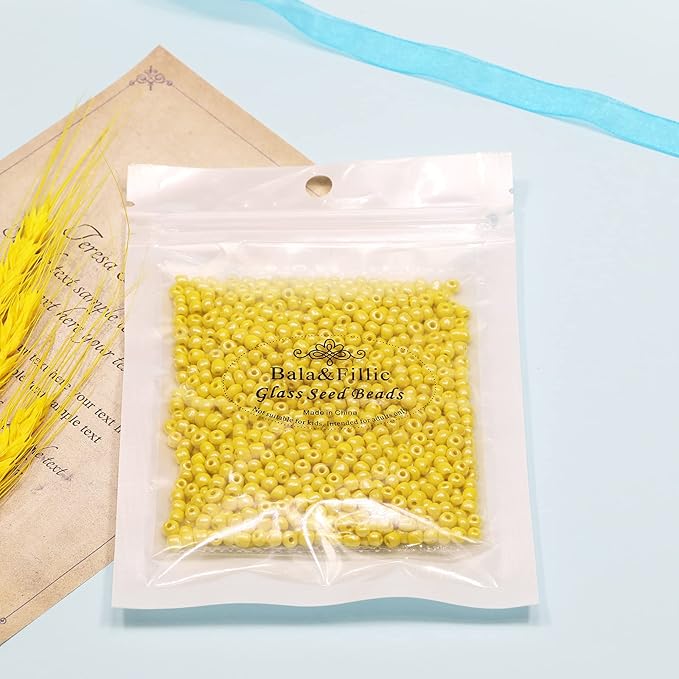 Bala&Fillic Opaque Light Yellow Pearl Color 4mm Seed Beads About 1200pcs/100Grams in Bag, 6/0 Glass Craft Beads for Making Bracelet and Necklace (Light Yellow Pearl)