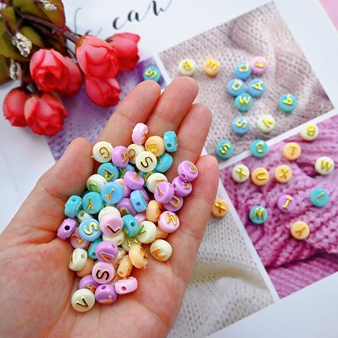 Amaney 500pcs Big Letter Beads Colorful Macaroon10x6mm Gold Letter Round Flat Beads for DIY Bracelet Making