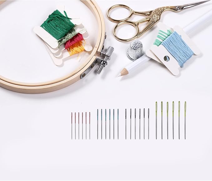 SINGER Tapestry Needles in Dial Compact, Assorted Sized Sewing Needles, Sizes 22, 24, 26, 28, Set of 24