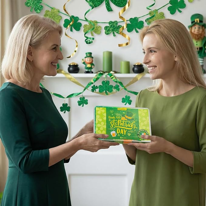 Gionlion 3000 Pcs St Patricks Day Accessories, St Patricks Day Green Clay Beads for Bracelets for Women, Friendship Bracelet Kit with Beads for Gifts