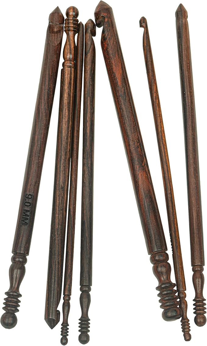 Ergonomic Crochet Sets - Wooden Crochet Hook, Crochet Kit for Beginners, Gifts for Crocheters (Set of 7)