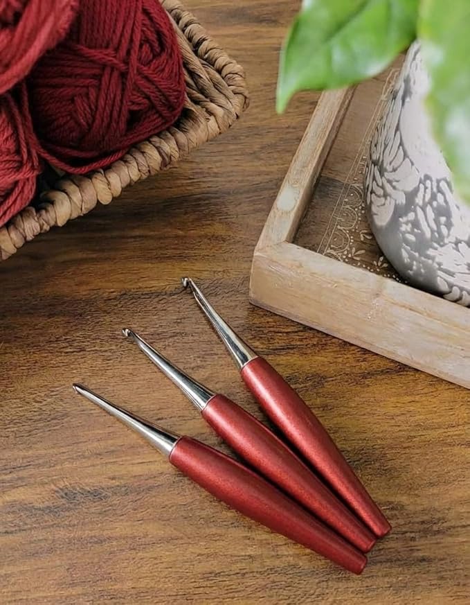 Furls Crochet Hook, Odyssey Red, Nickel Plated Tip for Effortless Glide, Ergonomic Handle Crochet Hooks 7" (Odyssey - Red, K - 6.50MM)