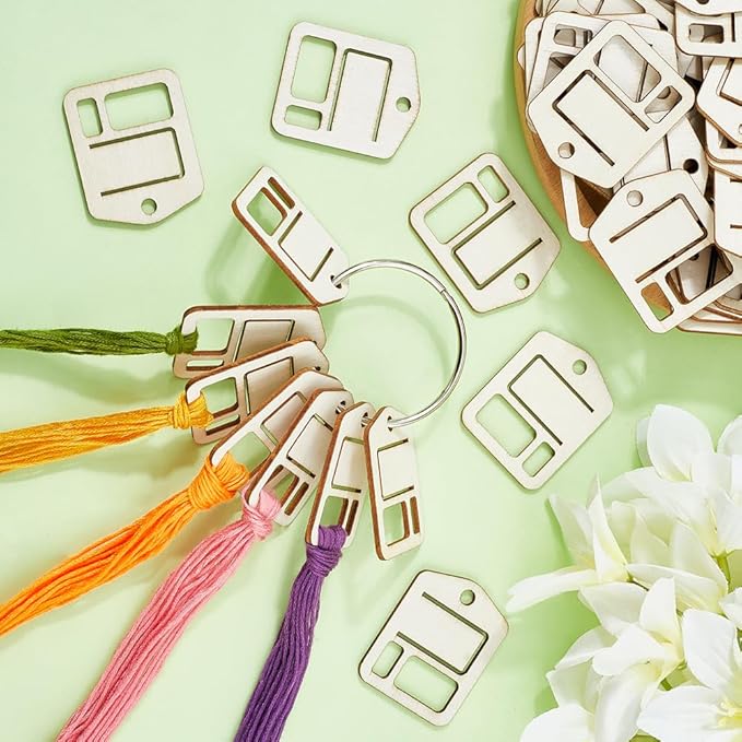 GORGECRAFT 100Pcs Wood Floss Thread Embroidery Cross Stitch Chips Organization Wooden House Shape Floss Bobbins Board Card 2x1.6 Inch with Floss Ring for Cross Cotton Craft DIY Sewing Storage