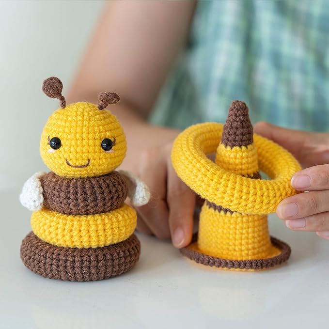 YESJOLI Crochet kit for Beginners, Crochet Animal Kits,Crocheting kit for Starters with Step-by-Step Video, Beginner Crochet kit for Adults Women, Crafts bee