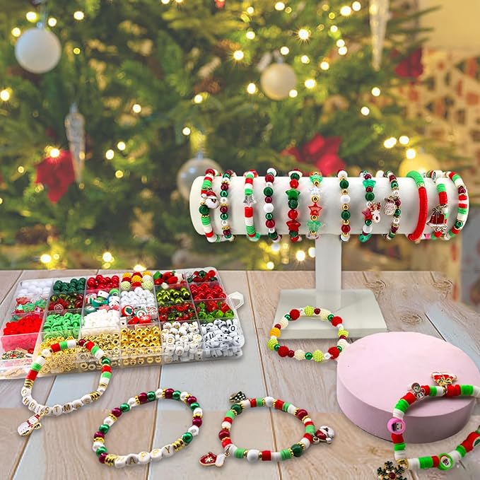 1456Pcs Christmas Bracelet Making Kit, Christmas Beads Charms for Jewelry Making Red Green Clay Beads Pearl Beads Star Round Crystal Bead Snowflake Santa Xmas Tree Pendants for Necklace Earrings Craft