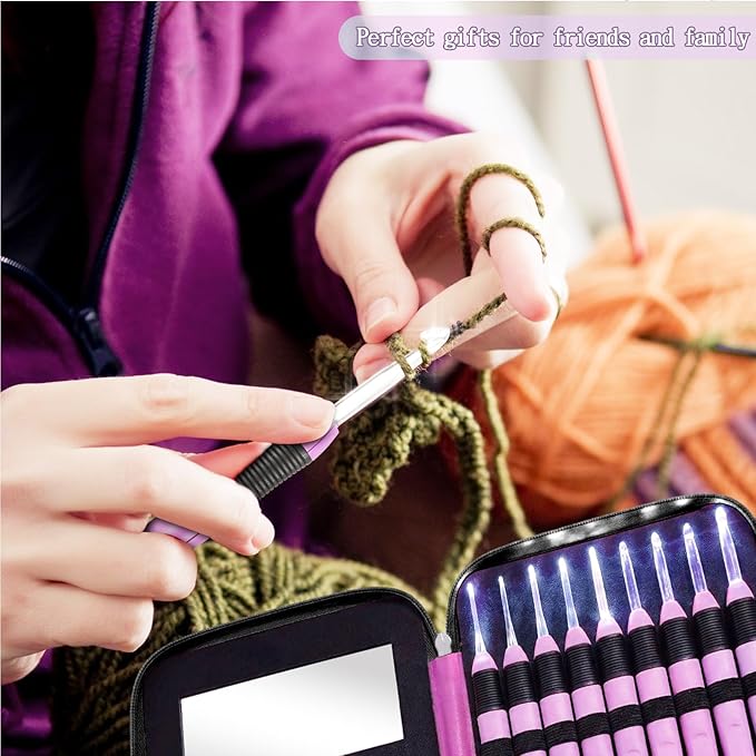 Chuangdi 9 Pieces Lighted Crochet Hooks with Case 9 Size LED Light Crochet Hooks Set Knitting Needles Craft Yarn Weaving Needles Comfortable Smooth Handle for Knitting, 2.5 mm-6.5 mm(Pink)