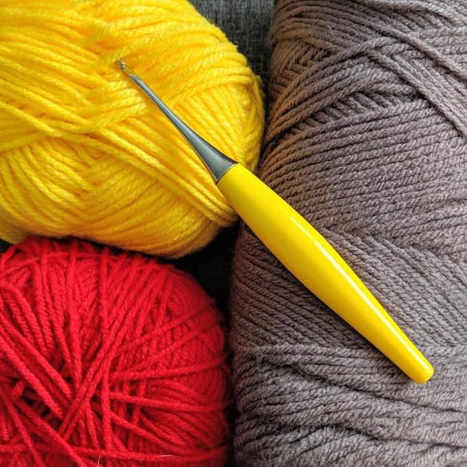 Furls Crochet Hook, Odyssey Yellow, Nickel Plated Tip for Effortless Glide, Ergonomic Handle Crochet Hooks 7" (Yellow Odyssey, M - 8.00MM)
