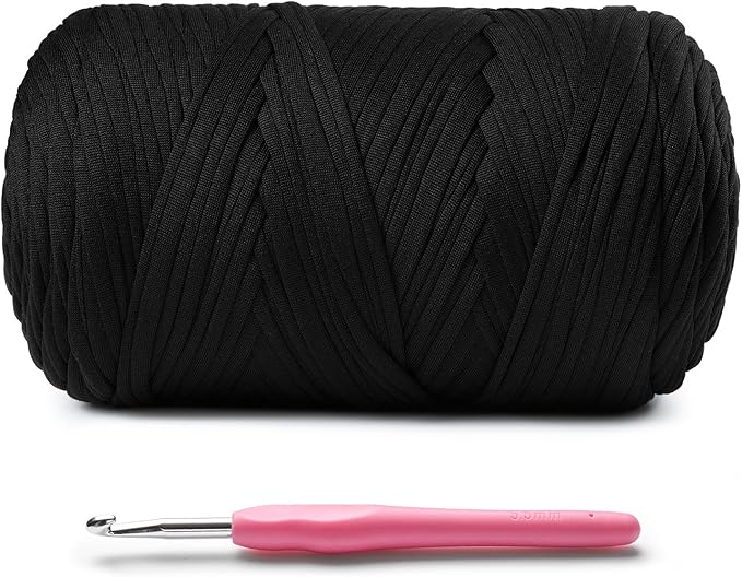 Elastic Fabric T Shirt Yarn for Crocheting，Beginner Crochet Yarns with Polyester Spandex Blend,Total 400g/114yds Soft Tshirt Yarn for Crochet Crafts/Bags/Baskets（Black）