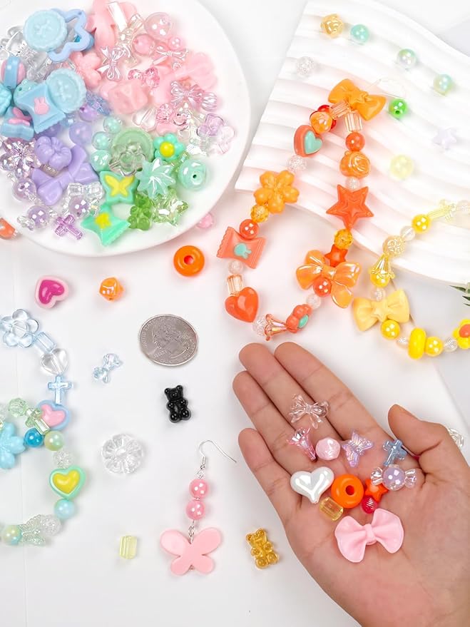 HSONAIGEE 450-540 Pieces Acrylic Beads for Bracelet Making, Assorted 9 Colors Cute Beads Charms Jewelry Making Kit Flower Heart Gummy Bear Star Beads for DIY Crafts Phone Charms Necklace Keychains