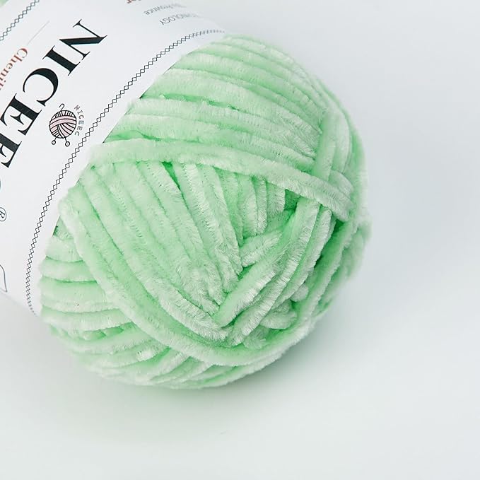 NICEEC 3 Skeins Soft Chenille Yarn Blanket Yarn for Knitting Fancy Yarn for Crochet Weaving DIY Craft Total Length 3×85m (3×93yds, 3×50g)_Light Green