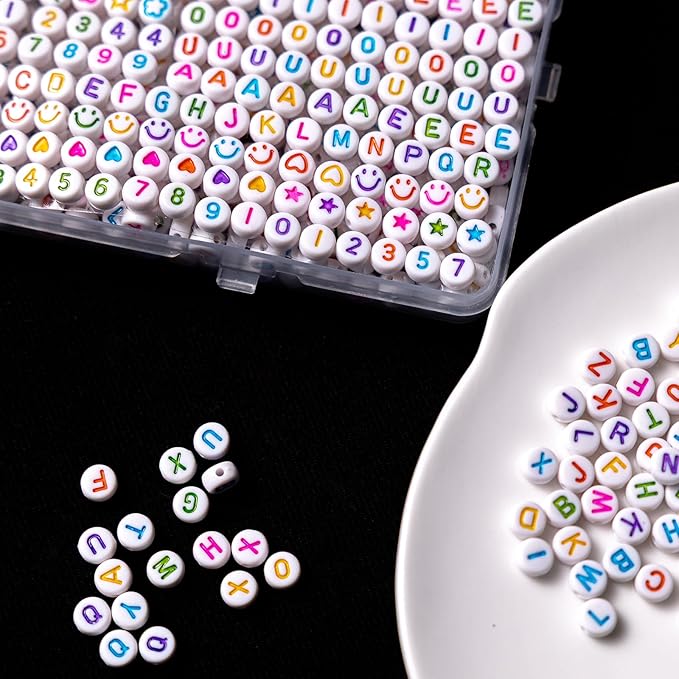 nikkiGuo 1250 PCS Letter Beads Kit with Elastic Cord – Alphabet A–Z, Numbers, Heart, Moon, Star, Smiley Beads for Friendship Bracelets & DIY Jewelry (White Beats & Colorful Letters)