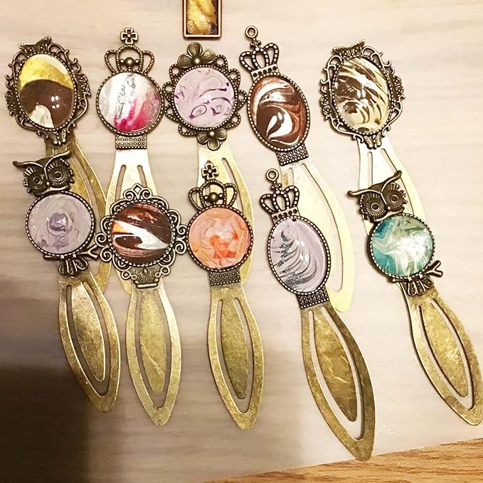 Allazone 14 PCS 7 Styles Antique Bronze Bookmark Pendant Tray Kit with 14 PCS Glass Dome Tiles Clear Cameo for Bookmark DIY Making, Reading Lovers, Necklace