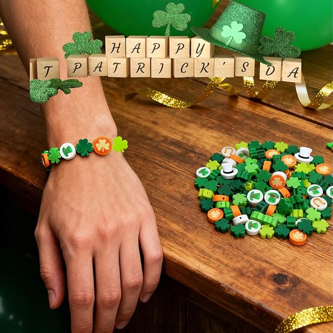 100Pcs St. Patrick's Day Shamrocks Handmade Polymer Clay Beads, Luck Clover Prints Polymer Clay Spacer Beads for Women Jewelry Making DIY Charms Bracelet Necklace Hair Clip Accessories Handmade Craft
