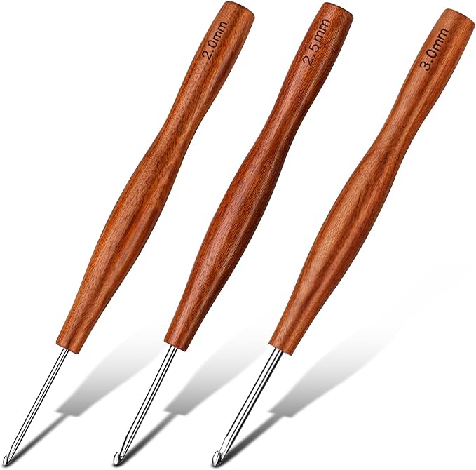 Nitlak Crochet Hooks Set, 3 Size Aluminum Ergonomic Crochet Hooks with Wooden Handle for Arthritic Hands, Beginners, Crochet Needles for Knitting Gloves, Sweaters and Blankets(2mm/2.5mm/3mm)