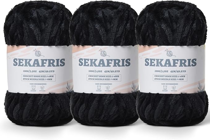 Fuzzy Chunky Chenille Yarn for Crocheting，Soft Plush Yarns for Hand Knitting，Bulky 3x100g（3x49.2 yd） Baby Blanket Yarn for Crocheting Amigurumi，Crochet Fluffy Velvet Yarns (Black)