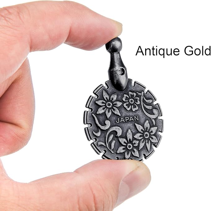 Mudder 2 Pieces Yarn Cutter Pendants Antique Gold Silver Metal Thread Cutter Pendant Round Shape for DIY Sewing Tools(Antique Silver)