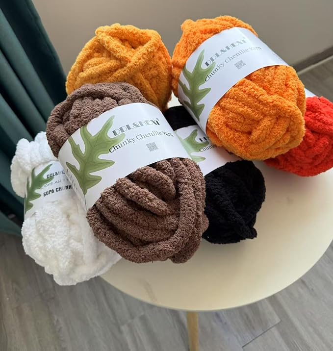 DDL&HEXI 2 Skeins Super Chenille Chunky Yarn,Blanket Making Kit,Jumbo Knitting Yarn 2x8oz 226g per Bag (True White)