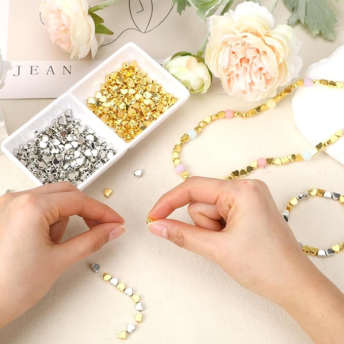 Augshy 700Pcs Silver Gold Heart Beads, Heart Spacer Beads for Bracelets Jewelry Bracelet Making Birthday Party Necklace Friendship DIY Crafts