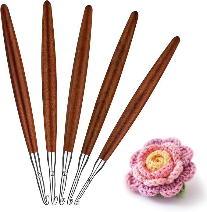 Lunarm 5pcs Crochet Hooks Set, Ergonomic Aluminum Crochet Hook with Wood Handle in Size 3mm 3.5mm 4mm 4.5mm 5mm for Arthritic Hands DIY Craft Knitting Bouquets, Blankets, Gloves from Various Yarns