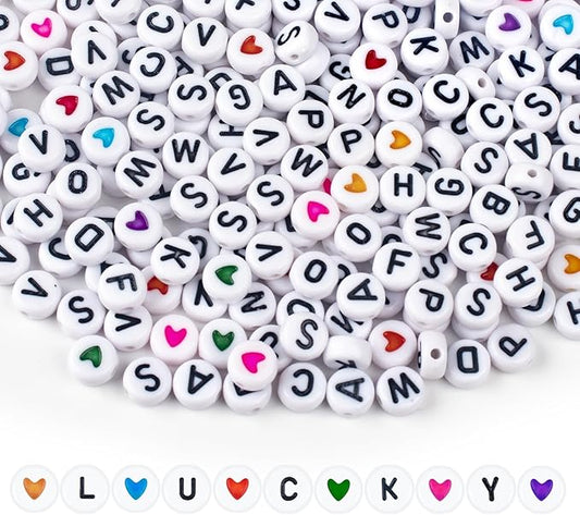 sutoug 1000pcs colourful letter beads for threading, 4 x 7 mm, a-z white letter beads and colourful heart beads, acrylic round beads for jewellery diy making crafts bracelets necklaces ornaments penda