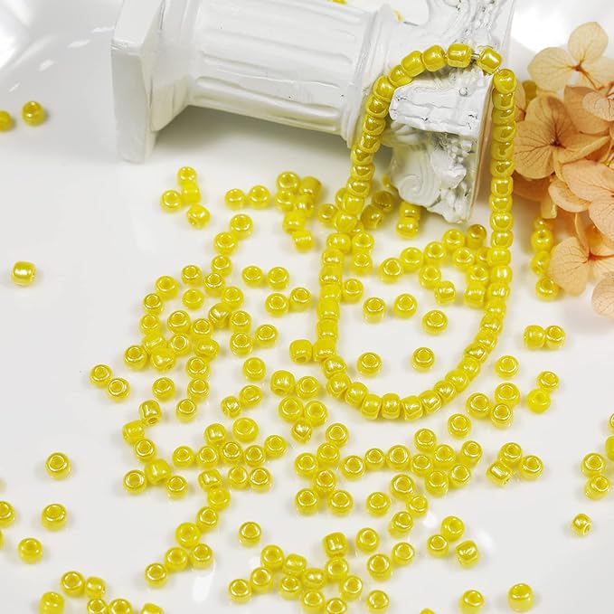 Bala&Fillic Opaque Light Yellow Pearl Color 4mm Seed Beads About 1200pcs/100Grams in Bag, 6/0 Glass Craft Beads for Making Bracelet and Necklace (Light Yellow Pearl)