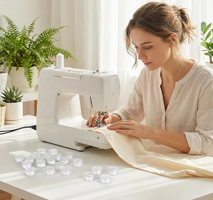 ilauke 90 pcs White Bobbin Thread, Size A Prewound Sewing Thread Bobbins with Clear Storage Plastic Case Box Compatible with Brother Singer Embroidery BabyLock Janome Singer, 60WT